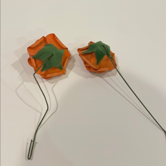 25 Piece Multicolor Artificial Roses - Picture 5 of 5